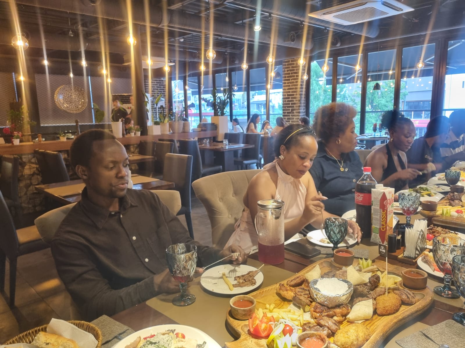USKA members dining together at the 16 August 2026 gathering